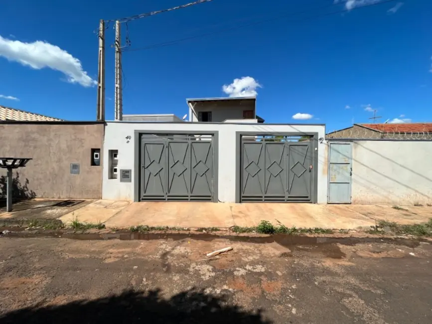 Casa com 4 quartos à venda, 140m2 em Jardim Maria Luiza IV, Araraquara - SP - imagem 3 Foto 3 de Casa com 4 quartos à venda, 140m2 em Jardim Maria Luiza IV, Araraquara - SP