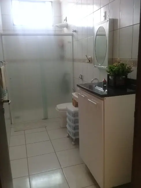 Casa com 2 quartos à venda, 133m2 em Jardim Maria Luiza, Araraquara - SP - imagem 8 Foto 8 de Casa com 2 quartos à venda, 133m2 em Jardim Maria Luiza, Araraquara - SP