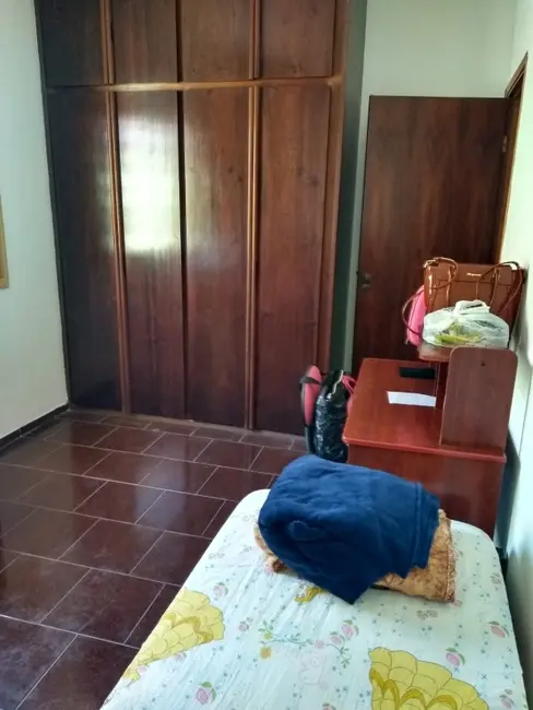 Casa com 3 quartos à venda, 157m2 em Jardim Eliana, Araraquara - SP - imagem 7 Foto 7 de Casa com 3 quartos à venda, 157m2 em Jardim Eliana, Araraquara - SP