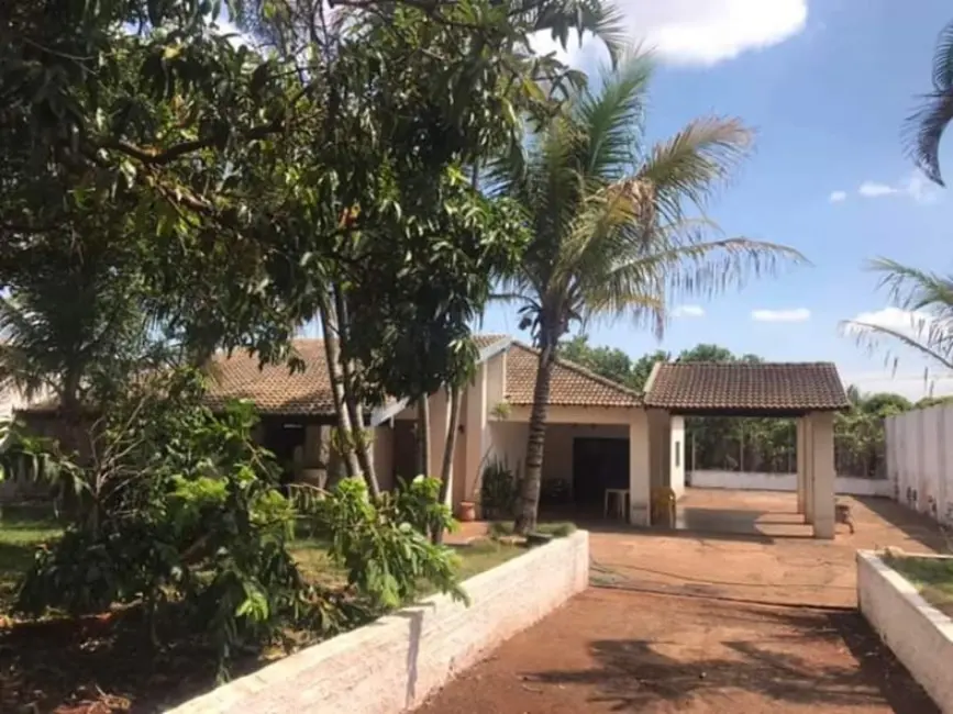 Casa com 3 quartos à venda, 263m2 em Jardim Cruzeiro do Sul I e II, Araraquara - SP - imagem 1 Foto 1 de Casa com 3 quartos à venda, 263m2 em Jardim Cruzeiro do Sul I e II, Araraquara - SP