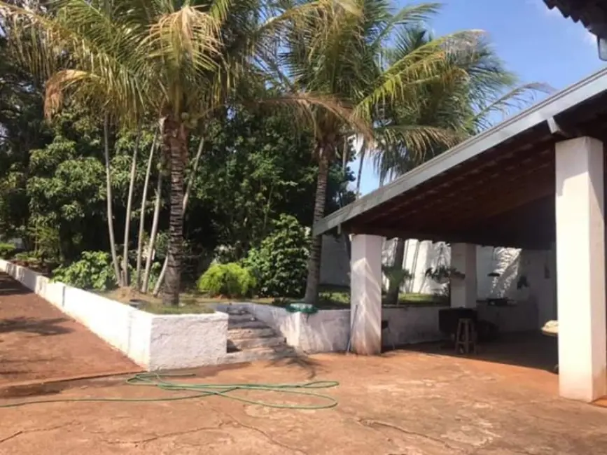 Casa com 3 quartos à venda, 263m2 em Jardim Cruzeiro do Sul I e II, Araraquara - SP - imagem 7 Foto 7 de Casa com 3 quartos à venda, 263m2 em Jardim Cruzeiro do Sul I e II, Araraquara - SP