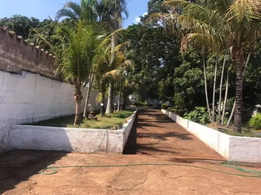 Casa com 3 quartos à venda, 263m2 em Jardim Cruzeiro do Sul I e II, Araraquara - SP - imagem 4 Foto 4 de Casa com 3 quartos à venda, 263m2 em Jardim Cruzeiro do Sul I e II, Araraquara - SP