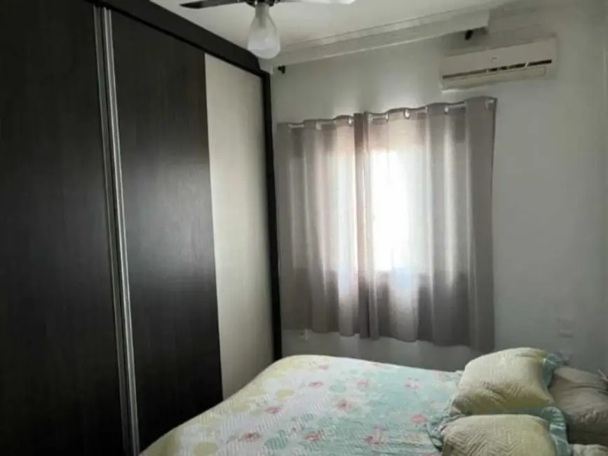 Casa com 2 quartos à venda, 65m2 em Jardim Universal, Araraquara - SP - imagem 7 Foto 7 de Casa com 2 quartos à venda, 65m2 em Jardim Universal, Araraquara - SP