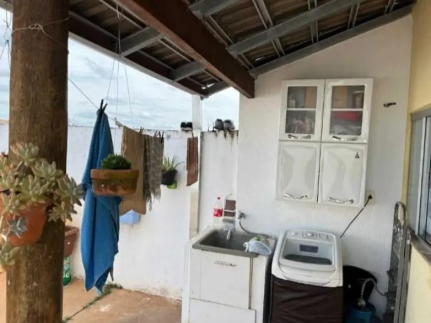 Casa com 2 quartos à venda, 65m2 em Jardim Universal, Araraquara - SP - imagem 8 Foto 8 de Casa com 2 quartos à venda, 65m2 em Jardim Universal, Araraquara - SP