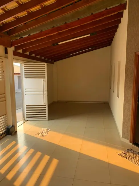 Casa com 3 quartos à venda, 184m2 em Jardim Gardênias, Araraquara - SP - imagem 2 Foto 2 de Casa com 3 quartos à venda, 184m2 em Jardim Gardênias, Araraquara - SP