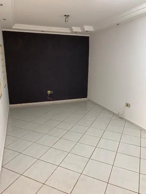 Casa com 3 quartos à venda, 184m2 em Jardim Gardênias, Araraquara - SP - imagem 9 Foto 9 de Casa com 3 quartos à venda, 184m2 em Jardim Gardênias, Araraquara - SP