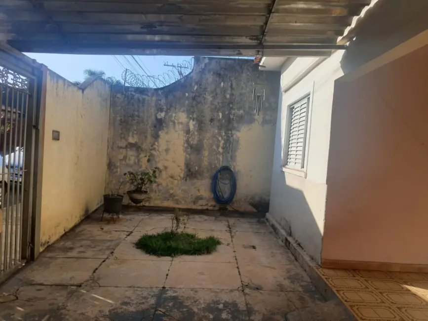 Foto 2 de Casa com 3 quartos à venda, 167m2 em Centro, Araraquara - SP
