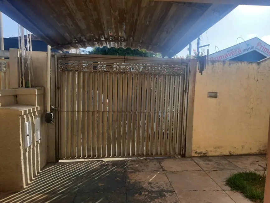 Casa com 3 quartos à venda, 167m2 em Centro, Araraquara - SP - imagem 4 Foto 4 de Casa com 3 quartos à venda, 167m2 em Centro, Araraquara - SP