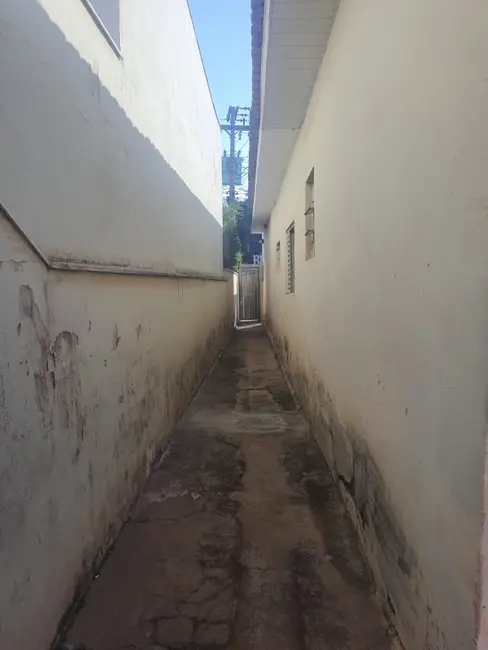 Casa com 3 quartos à venda, 167m2 em Centro, Araraquara - SP - imagem 7 Foto 7 de Casa com 3 quartos à venda, 167m2 em Centro, Araraquara - SP