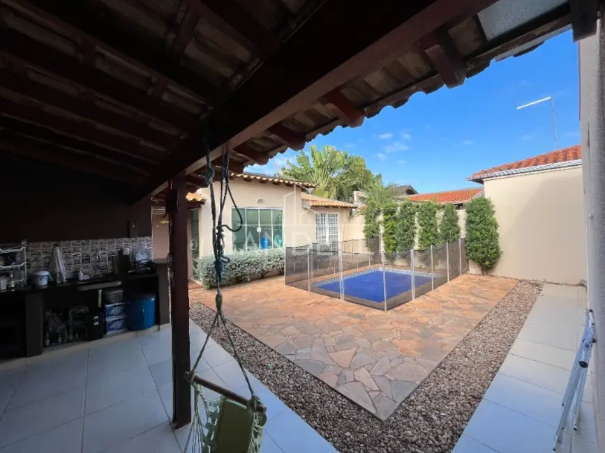 Casa de Condomínio com 3 quartos à venda, 170m2 em Araraquara - SP - imagem 9 Foto 9 de Casa de Condomínio com 3 quartos à venda, 170m2 em Araraquara - SP