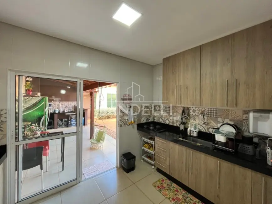 Casa de Condomínio com 3 quartos à venda, 170m2 em Araraquara - SP - imagem 7 Foto 7 de Casa de Condomínio com 3 quartos à venda, 170m2 em Araraquara - SP