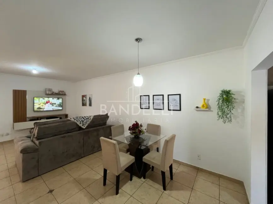 Casa de Condomínio com 3 quartos à venda, 170m2 em Araraquara - SP - imagem 4 Foto 4 de Casa de Condomínio com 3 quartos à venda, 170m2 em Araraquara - SP