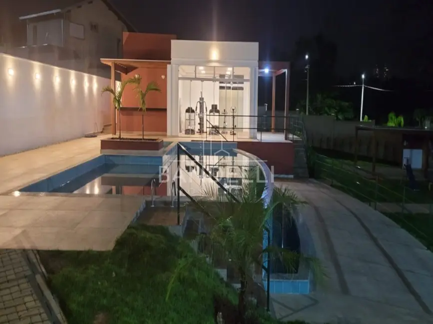 Foto 1 de Terreno / Lote à venda em Araraquara - SP