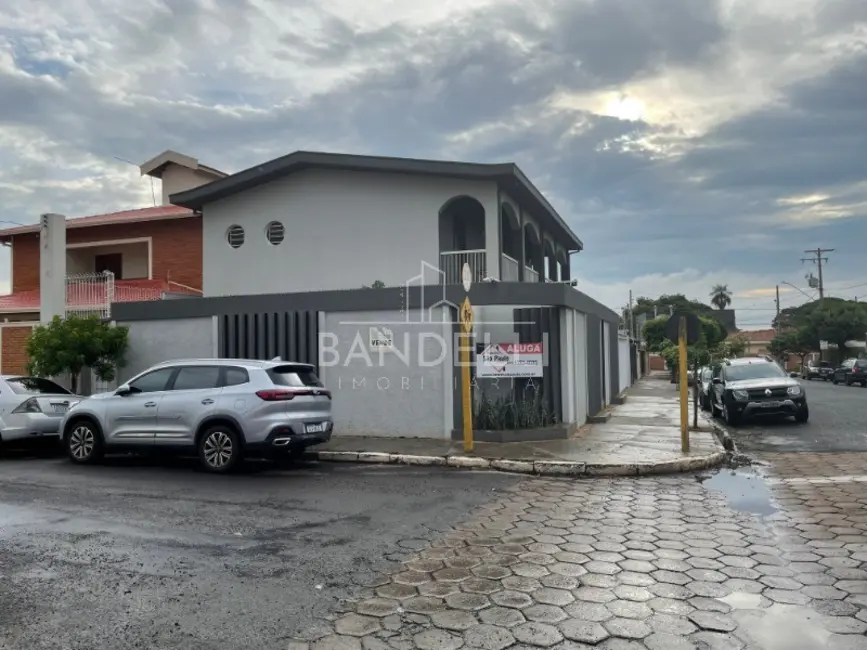 Casa com 3 quartos à venda e para alugar, 268m2 em Jardim Primavera, Araraquara - SP - imagem 4 Foto 4 de Casa com 3 quartos à venda e para alugar, 268m2 em Jardim Primavera, Araraquara - SP