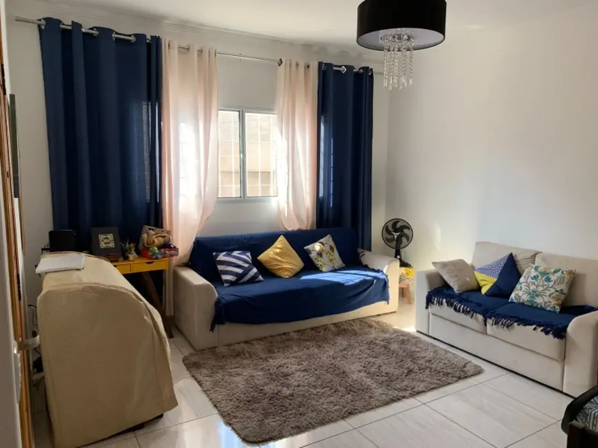 Casa com 1 quarto à venda, 66m2 em Parque Gramado (Vila Xavier), Araraquara - SP - imagem 3 Foto 3 de Casa com 1 quarto à venda, 66m2 em Parque Gramado (Vila Xavier), Araraquara - SP