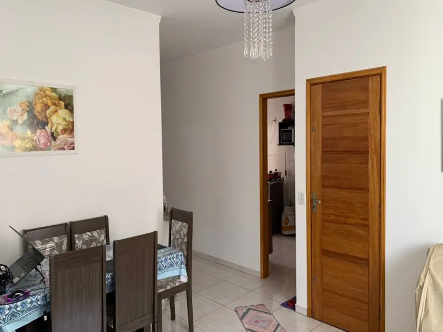 Casa com 1 quarto à venda, 66m2 em Parque Gramado (Vila Xavier), Araraquara - SP - imagem 4 Foto 4 de Casa com 1 quarto à venda, 66m2 em Parque Gramado (Vila Xavier), Araraquara - SP