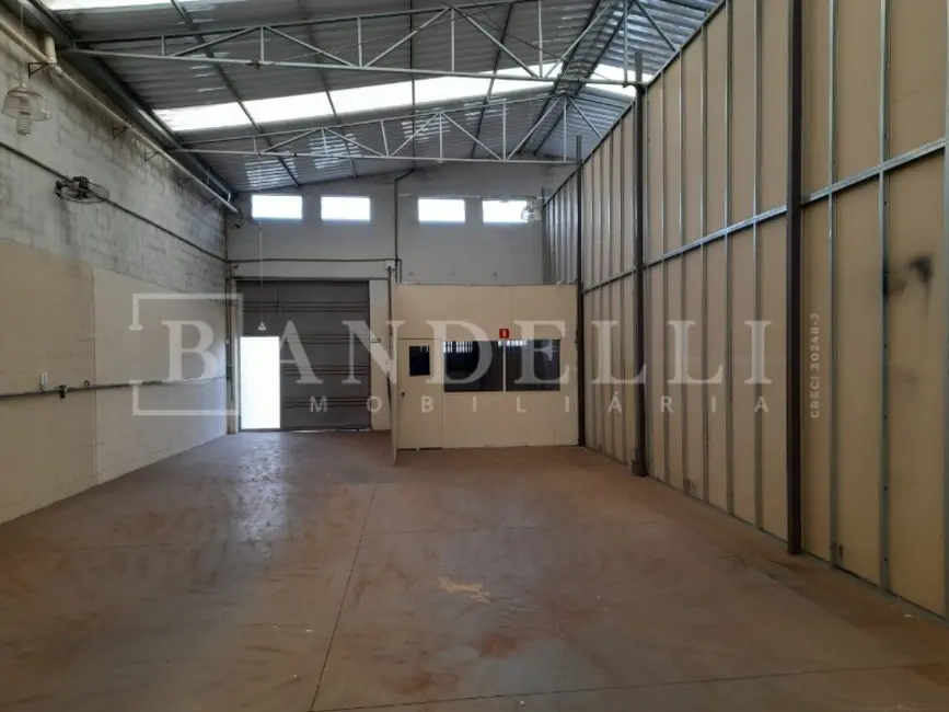Armazém / Galpão à venda, 363m2 em Jardim Imperador, Araraquara - SP - imagem 8 Foto 8 de Armazém / Galpão à venda, 363m2 em Jardim Imperador, Araraquara - SP