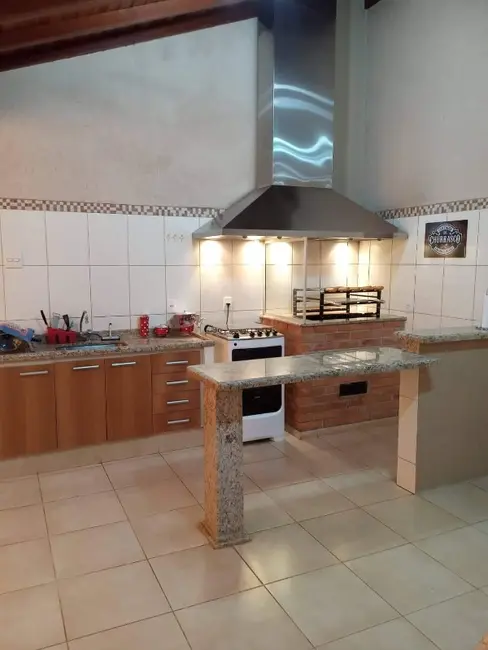 Foto 9 de Casa com 3 quartos à venda, 234m2 em Residencial Maria Cândida, Matao - SP