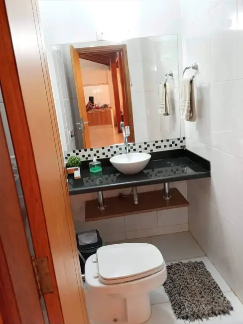 Foto 4 de Casa com 3 quartos à venda, 234m2 em Residencial Maria Cândida, Matao - SP