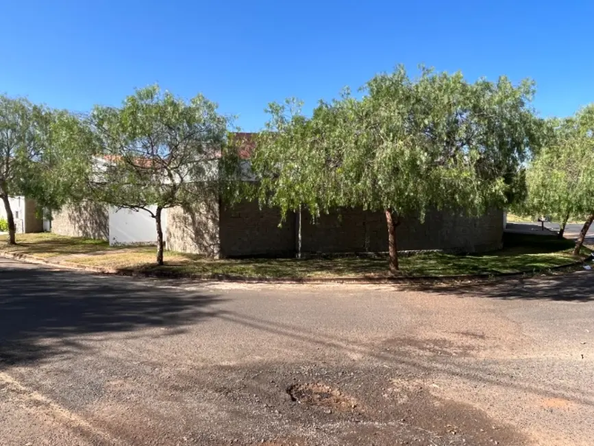 Foto 1 de Casa com 3 quartos à venda, 177m2 em Residencial Cambuy, Araraquara - SP