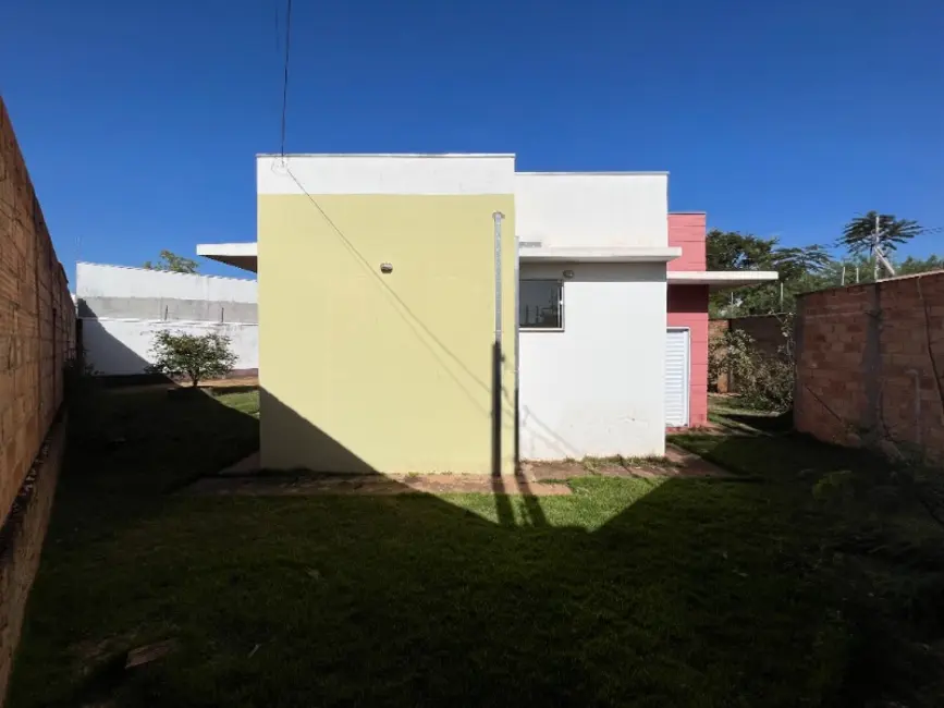 Casa com 3 quartos à venda, 177m2 em Residencial Cambuy, Araraquara - SP - imagem 6 Foto 6 de Casa com 3 quartos à venda, 177m2 em Residencial Cambuy, Araraquara - SP