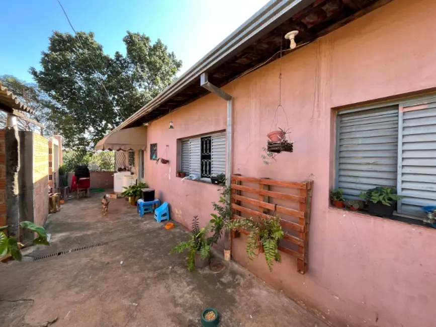 Casa com 3 quartos à venda, 100m2 em Vila Yamada, Araraquara - SP - imagem 8 Foto 8 de Casa com 3 quartos à venda, 100m2 em Vila Yamada, Araraquara - SP