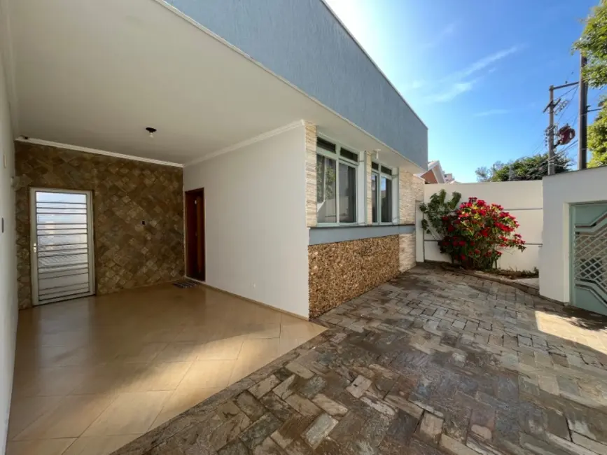 Casa com 3 quartos à venda, 195m2 em Jardim Santa Angelina, Araraquara - SP - imagem 4 Foto 4 de Casa com 3 quartos à venda, 195m2 em Jardim Santa Angelina, Araraquara - SP