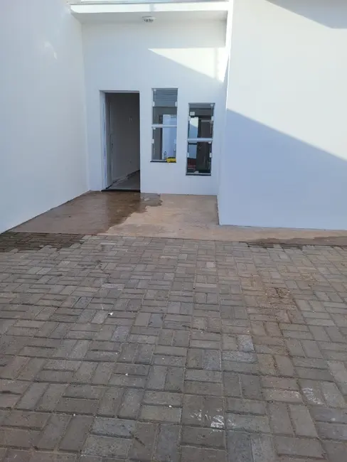 Casa com 2 quartos à venda, 66m2 em Araraquara - SP - imagem 8 Foto 8 de Casa com 2 quartos à venda, 66m2 em Araraquara - SP