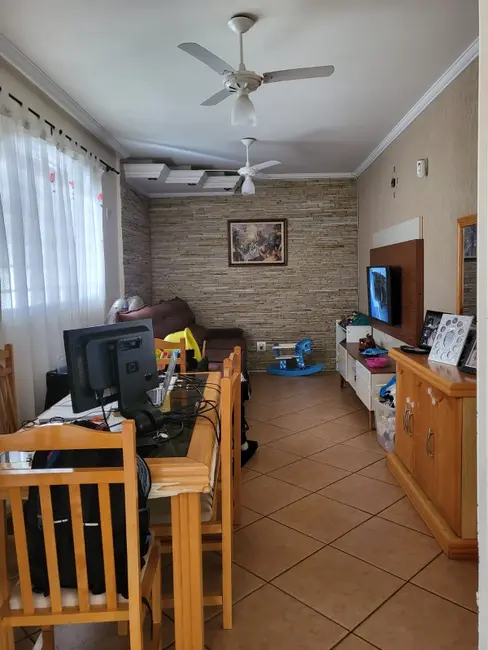 Casa com 3 quartos à venda, 152m2 em Jardim Nova Época, Araraquara - SP - imagem 9 Foto 9 de Casa com 3 quartos à venda, 152m2 em Jardim Nova Época, Araraquara - SP