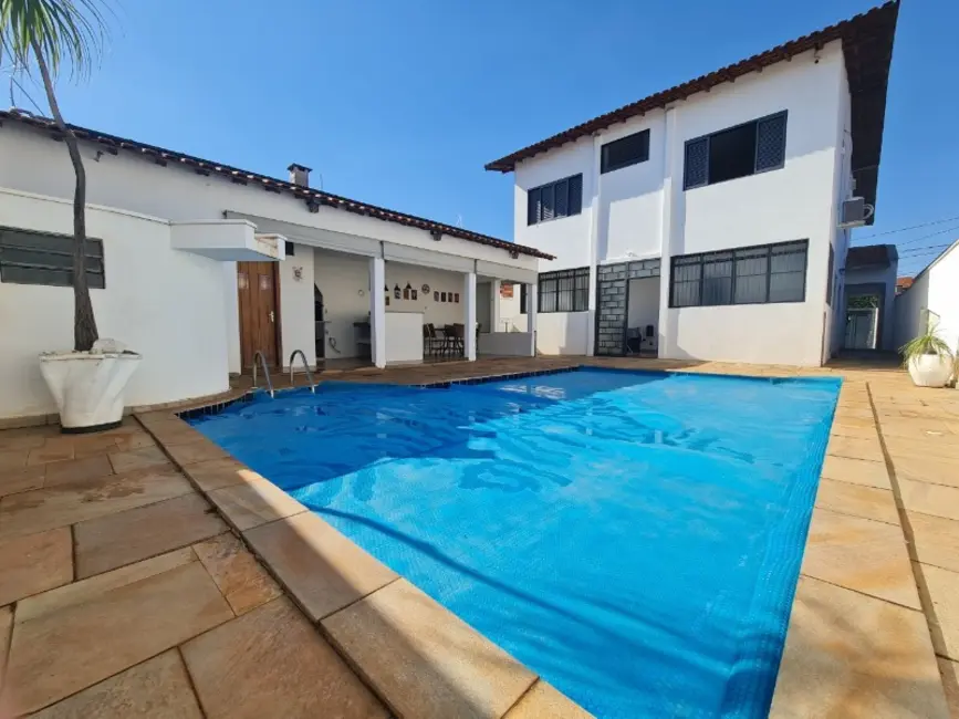 Casa com 5 quartos à venda, 340m2 em Jardim Santa Angelina, Araraquara - SP - imagem 6 Foto 6 de Casa com 5 quartos à venda, 340m2 em Jardim Santa Angelina, Araraquara - SP