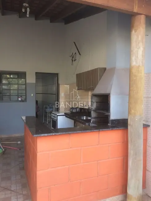 Casa com 3 quartos à venda, 170m2 em Parque Residencial Vale do Sol, Araraquara - SP - imagem 4 Foto 4 de Casa com 3 quartos à venda, 170m2 em Parque Residencial Vale do Sol, Araraquara - SP