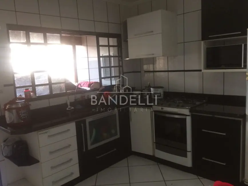 Casa com 3 quartos à venda, 170m2 em Parque Residencial Vale do Sol, Araraquara - SP - imagem 9 Foto 9 de Casa com 3 quartos à venda, 170m2 em Parque Residencial Vale do Sol, Araraquara - SP