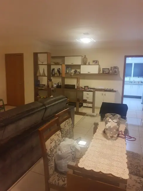 Apartamento com 3 quartos à venda, 130m2 em Centro, Araraquara - SP - imagem 8 Foto 8 de Apartamento com 3 quartos à venda, 130m2 em Centro, Araraquara - SP
