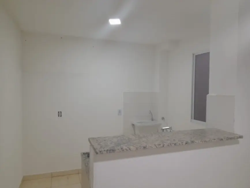 Foto 4 de Apartamento com 2 quartos à venda, 39m2 em Jardim Universal, Araraquara - SP