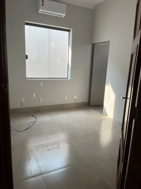 Sala Comercial para alugar, 12m2 em Centro, Araraquara - SP - imagem 9 Foto 9 de Sala Comercial para alugar, 12m2 em Centro, Araraquara - SP