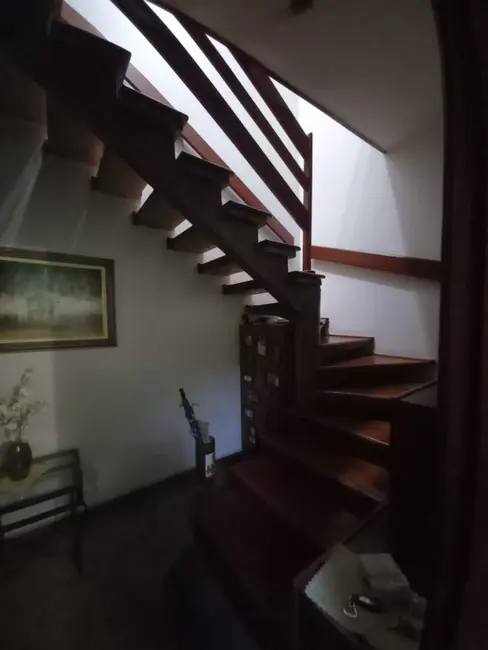 Casa com 3 quartos à venda, 247m2 em Centro, Araraquara - SP - imagem 3 Foto 3 de Casa com 3 quartos à venda, 247m2 em Centro, Araraquara - SP