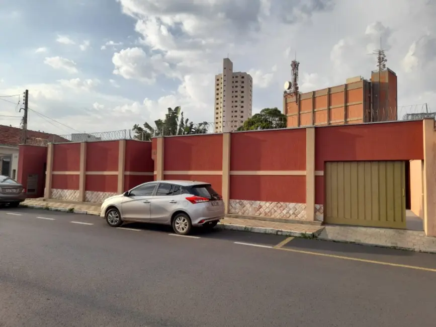 Casa com 4 quartos à venda, 319m2 em Jardim Primavera, Araraquara - SP - imagem 3 Foto 3 de Casa com 4 quartos à venda, 319m2 em Jardim Primavera, Araraquara - SP