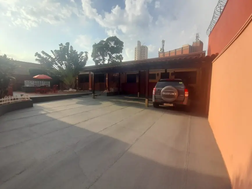 Casa com 4 quartos à venda, 319m2 em Jardim Primavera, Araraquara - SP - imagem 4 Foto 4 de Casa com 4 quartos à venda, 319m2 em Jardim Primavera, Araraquara - SP