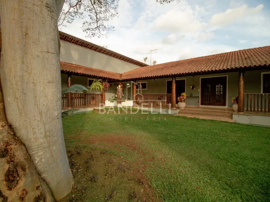 Foto 2 de Chácara com 4 quartos à venda, 654m2 em Chácara Velosa, Araraquara - SP
