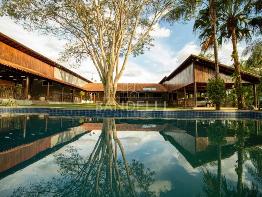 Foto 1 de Chácara com 4 quartos à venda, 654m2 em Chácara Velosa, Araraquara - SP