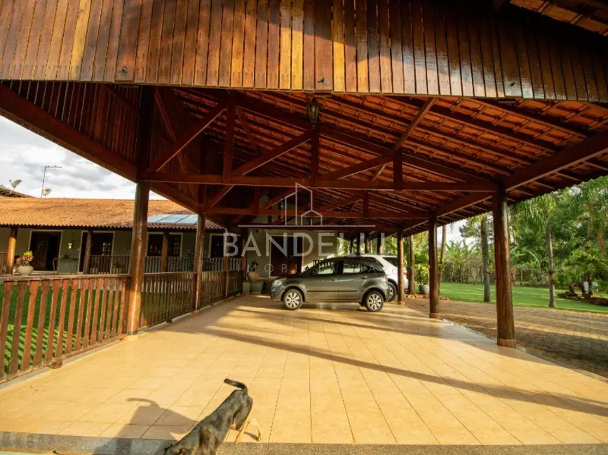 Chácara com 4 quartos à venda, 654m2 em Chácara Velosa, Araraquara - SP - imagem 6 Foto 6 de Chácara com 4 quartos à venda, 654m2 em Chácara Velosa, Araraquara - SP