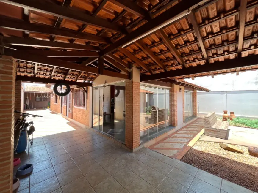 Sala Comercial com 3 quartos à venda, 277m2 em Vila Harmonia, Araraquara - SP - imagem 9 Foto 9 de Sala Comercial com 3 quartos à venda, 277m2 em Vila Harmonia, Araraquara - SP