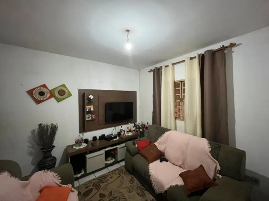 Casa com 2 quartos à venda, 141m2 em Jardim Adalberto Frederico de Oliveira Roxo I, Araraquara - SP - imagem 7 Foto 7 de Casa com 2 quartos à venda, 141m2 em Jardim Adalberto Frederico de Oliveira Roxo I, Araraquara - SP