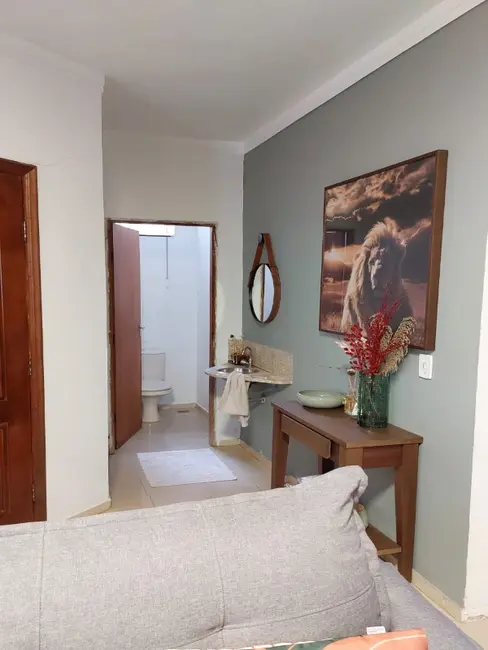 Casa com 3 quartos à venda, 196m2 em Jardim Residencial Água Branca, Araraquara - SP - imagem 6 Foto 6 de Casa com 3 quartos à venda, 196m2 em Jardim Residencial Água Branca, Araraquara - SP