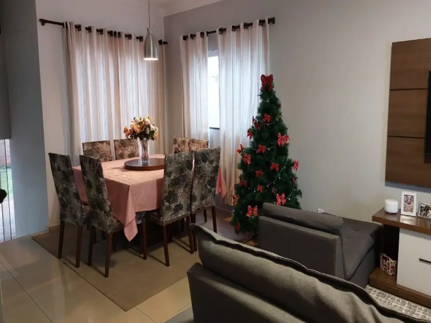 Casa com 3 quartos à venda, 196m2 em Jardim Residencial Água Branca, Araraquara - SP - imagem 7 Foto 7 de Casa com 3 quartos à venda, 196m2 em Jardim Residencial Água Branca, Araraquara - SP