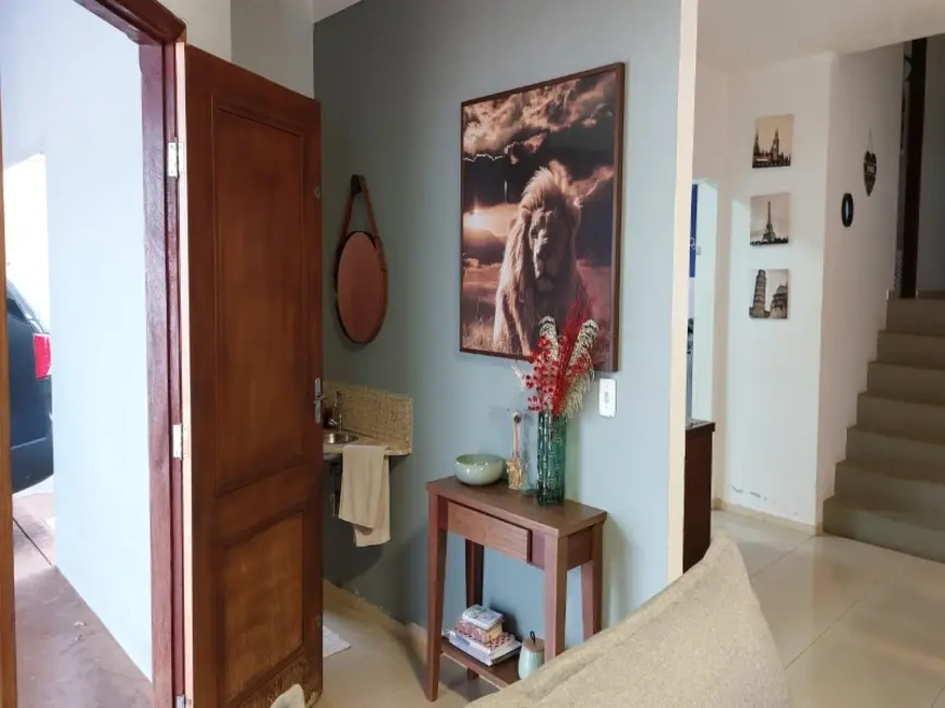 Casa com 3 quartos à venda, 196m2 em Jardim Residencial Água Branca, Araraquara - SP - imagem 5 Foto 5 de Casa com 3 quartos à venda, 196m2 em Jardim Residencial Água Branca, Araraquara - SP