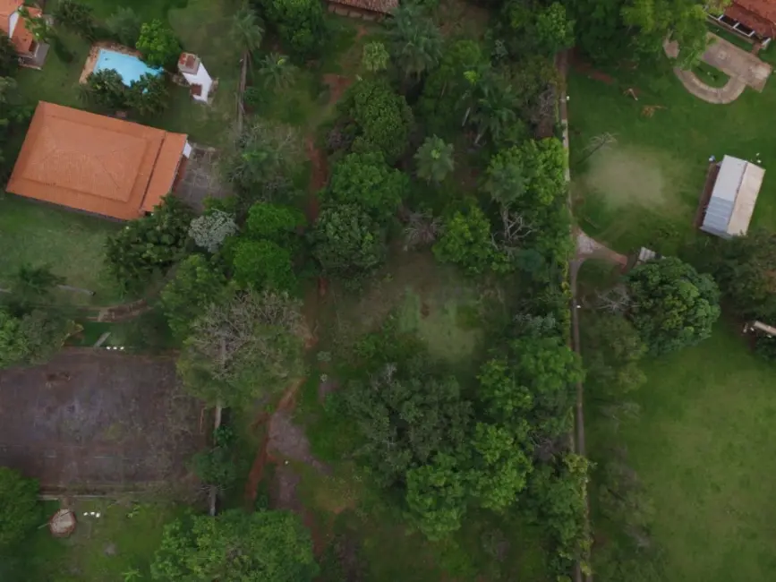 Chácara com 2 quartos à venda, 145m2 em Chácara Velosa, Araraquara - SP - imagem 4 Foto 4 de Chácara com 2 quartos à venda, 145m2 em Chácara Velosa, Araraquara - SP