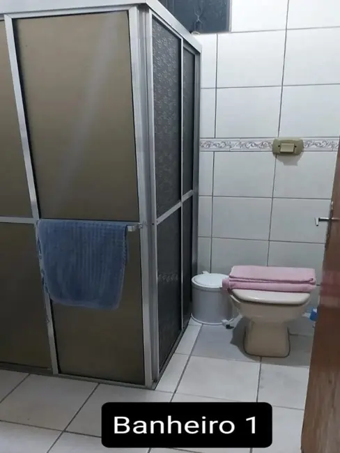 Casa com 3 quartos à venda, 190m2 em Centro, Araraquara - SP - imagem 8 Foto 8 de Casa com 3 quartos à venda, 190m2 em Centro, Araraquara - SP