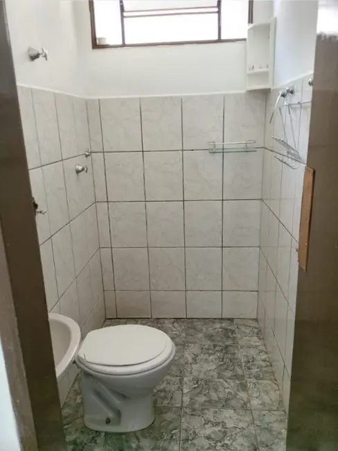 Casa com 2 quartos à venda, 160m2 em Jardim Dumont, Araraquara - SP - imagem 6 Foto 6 de Casa com 2 quartos à venda, 160m2 em Jardim Dumont, Araraquara - SP