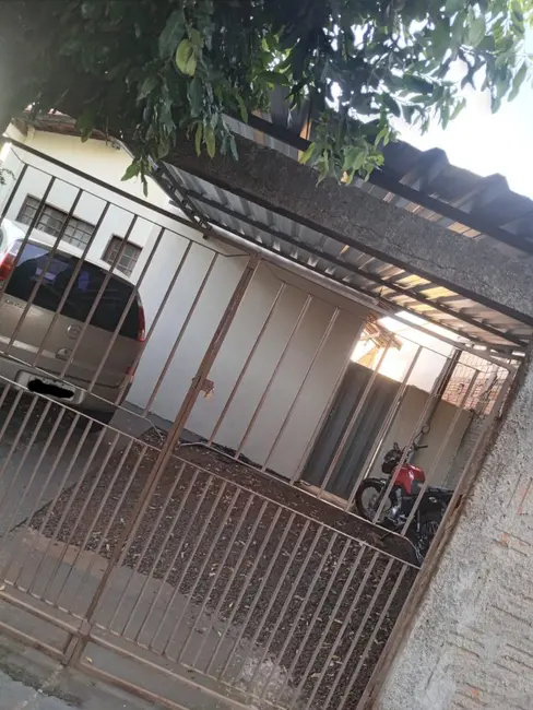 Casa com 2 quartos à venda, 160m2 em Jardim Dumont, Araraquara - SP - imagem 8 Foto 8 de Casa com 2 quartos à venda, 160m2 em Jardim Dumont, Araraquara - SP